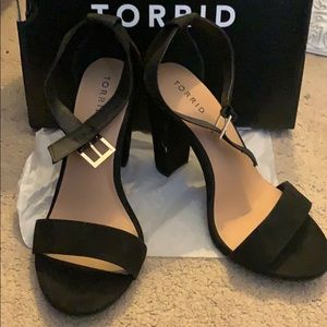 Torrid 4H BLK 2 Strap Tapered Heals